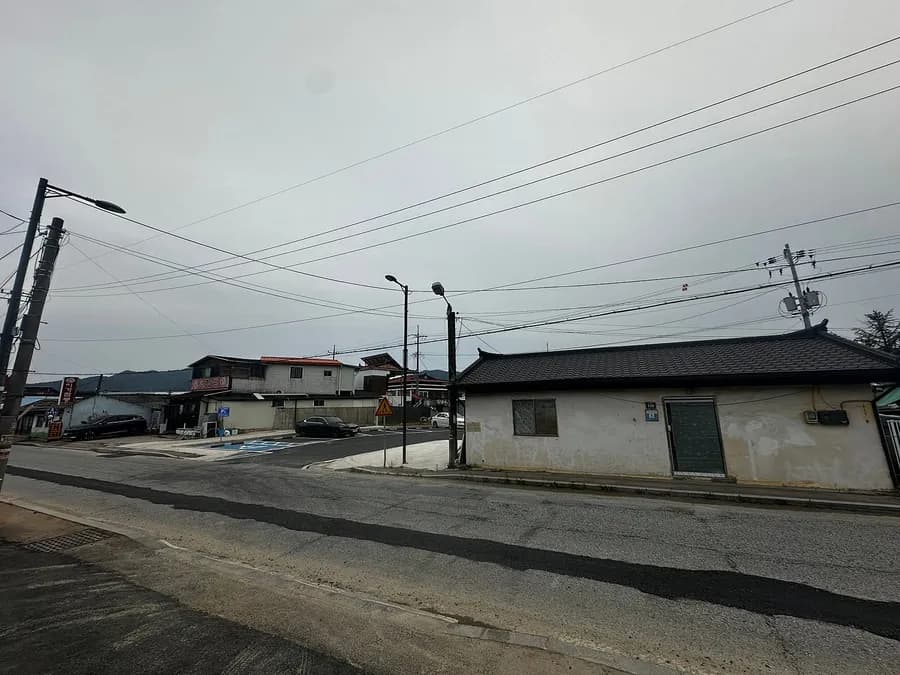 충북 음성 시골집 매매 - 공영주차장 옆, 임대수익 가능