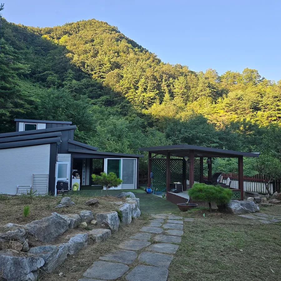 강원 영월 시골집 매매 - 일출 명소 아래 아담한 보금자리
