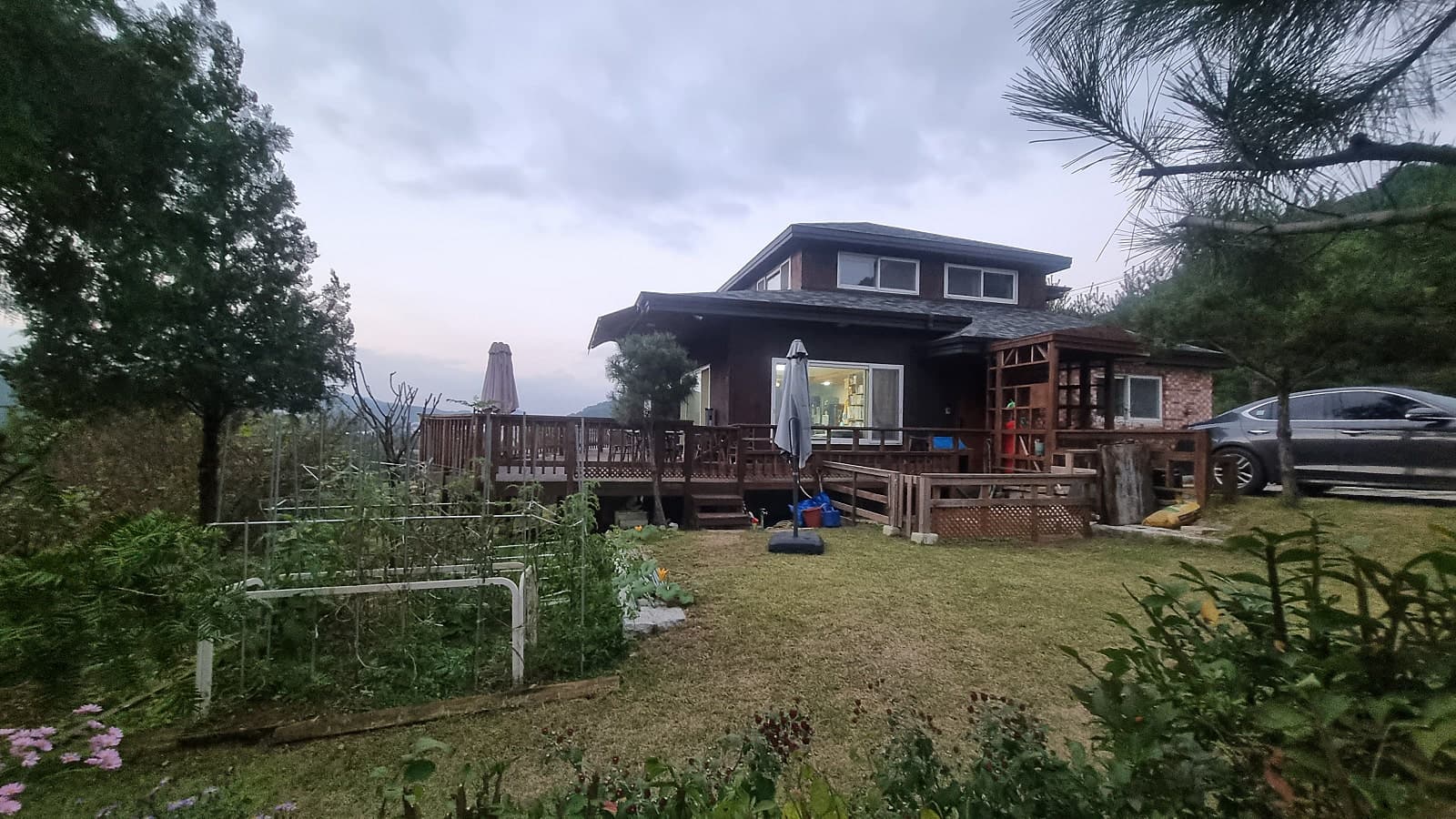 경기 안성 전원주택 매매 - 조망 우수한 55평 목조주택