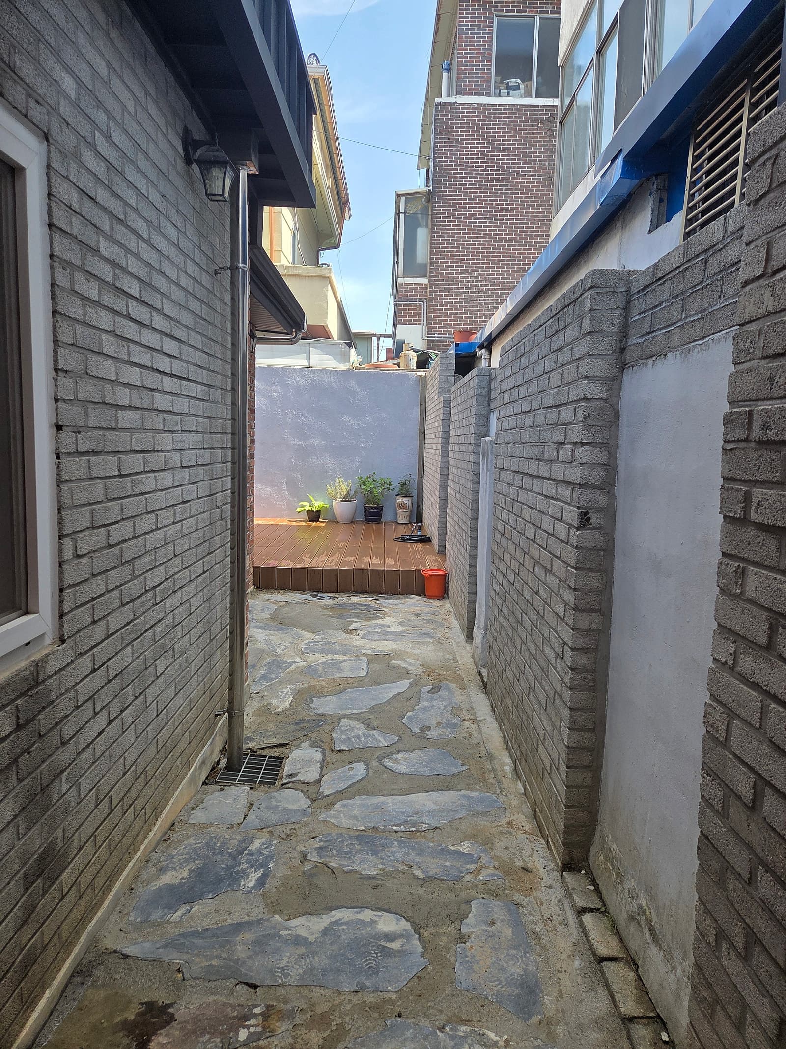 목포 용당동 리모델링 완료된 빨간대문 단독주택 전경