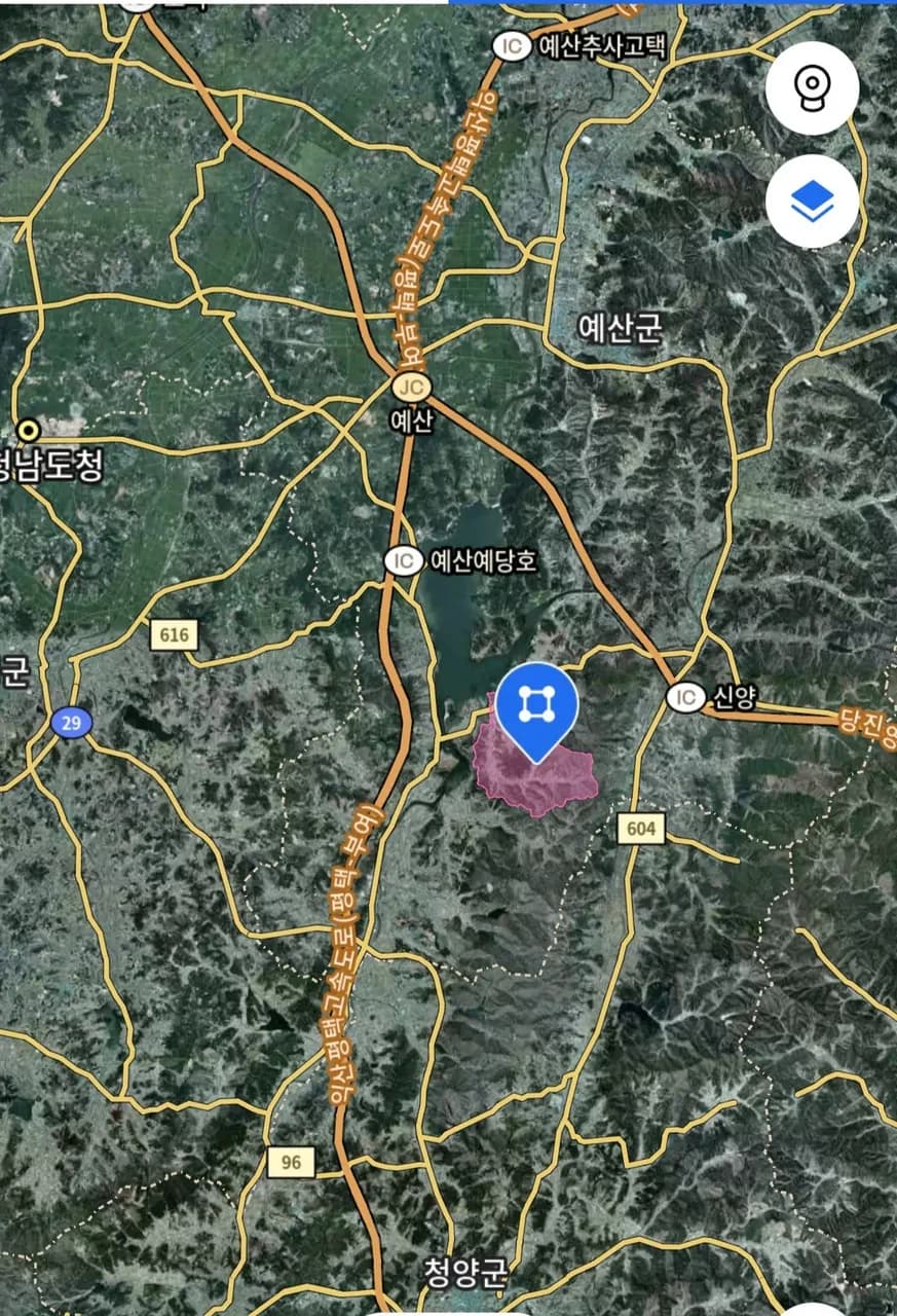 충남 예산 전원주택 매매 - 탁 트인 전망과 넓은 데크가 있는 세컨하우스