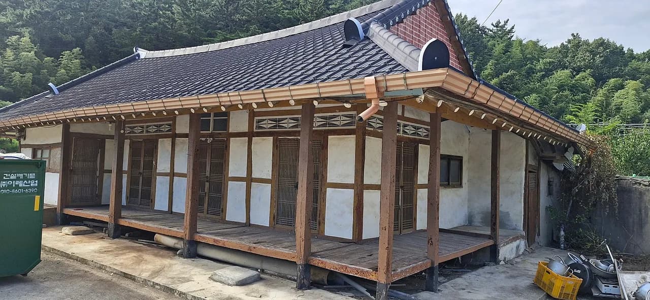 전남 나주 시골집 매매 - 넓은 마당과 평지 입지의 급매물